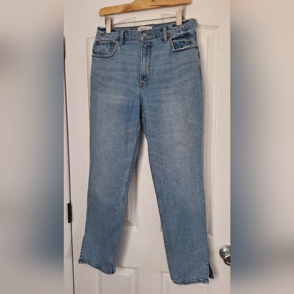 Abercrombie & Fitch Classic Blue Straight Leg Jeans High Rise Slit